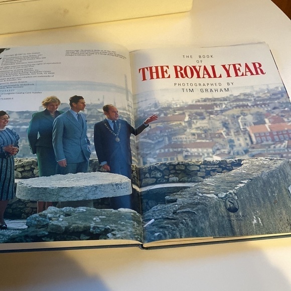 UK Monarch Collector’s Book - THE ROYAL YEAR, 1987 - Picture 3 of 11